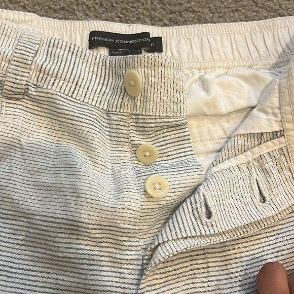 French Connection shorts Men's size 28.
Blue and white stripes blended - Picture 2 of 5